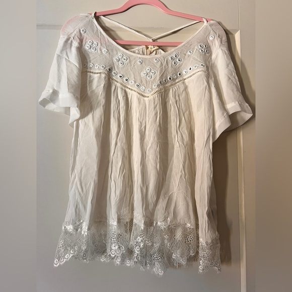 POL Tops - POL White/Silver Short Sleeve Blouse NWOT